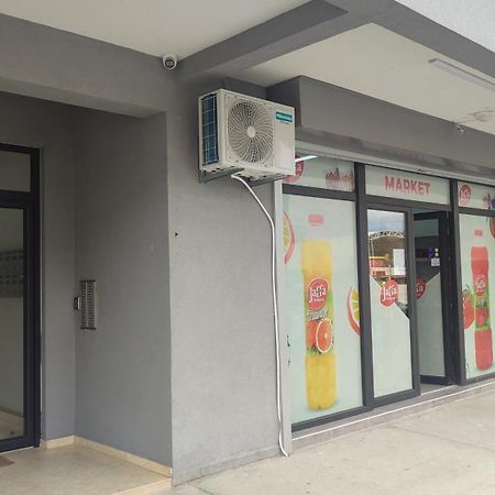 Apartmani Stari Aerodrom Podgorica Zewnętrze zdjęcie